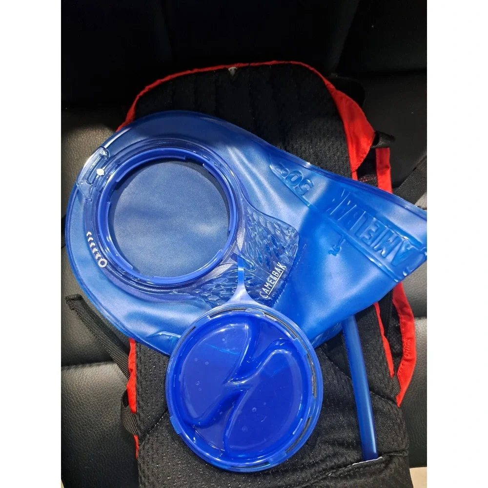 CamelBak Mini M.U.L.E. Kids‎ Hydration Backpack 50 oz (1.5 L) - Red/Flames New